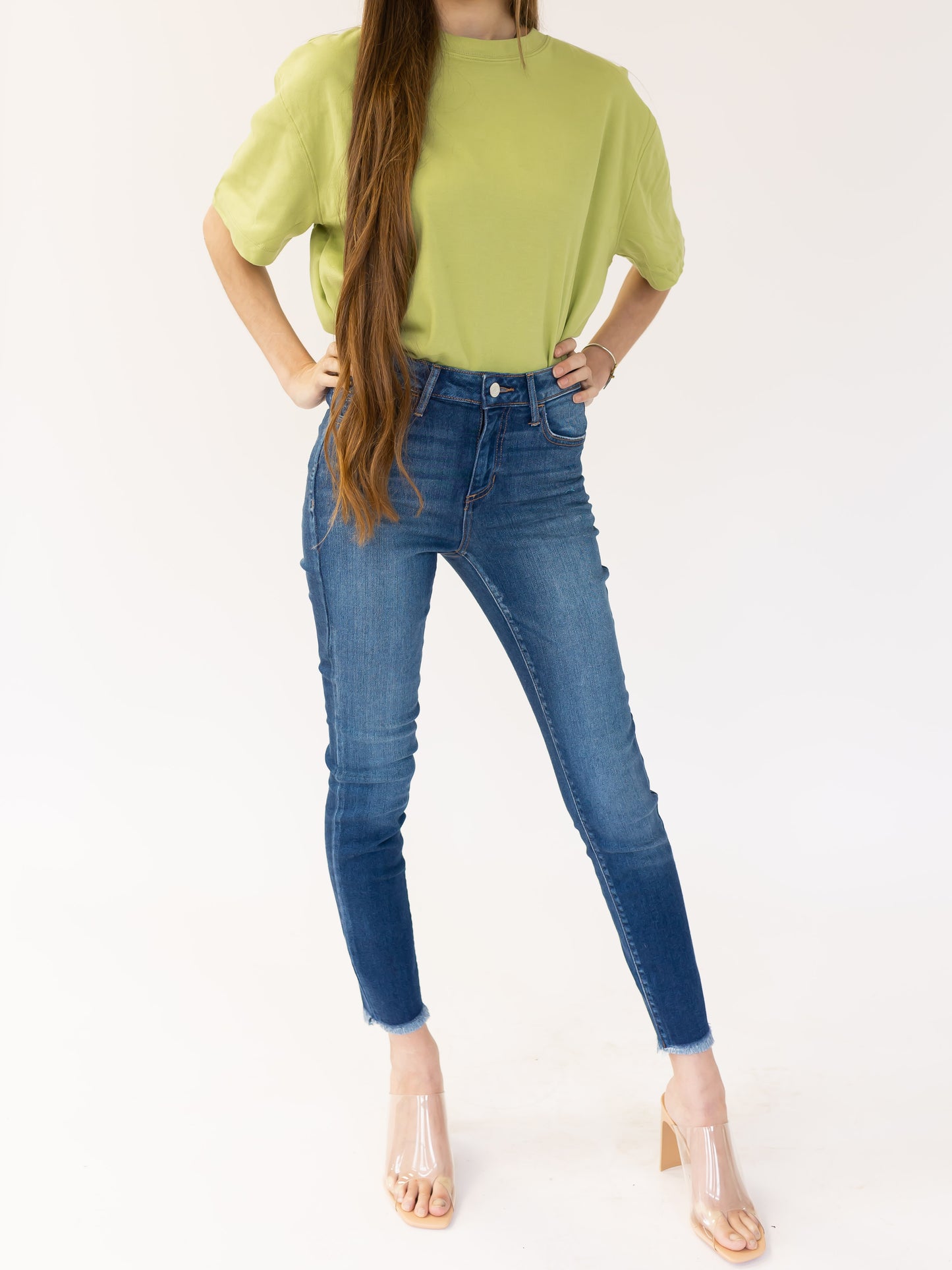 Manchester T-Shirt in Pale Olive